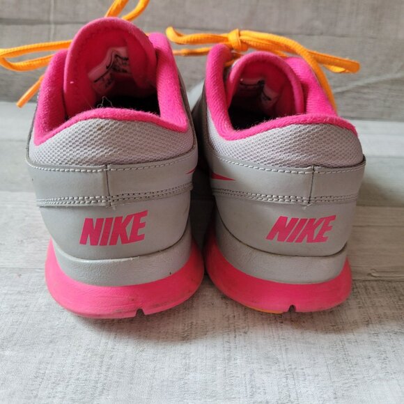 Nike Womens Training Shoes Gray/Pink Size 9 US Lightly Used Comfort & Style - Picture 5 of 7